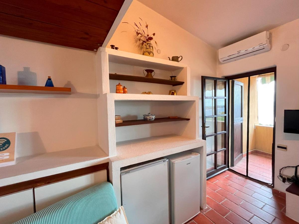 Appartamento Con Vista Mare A Terramala Terra Mala Bagian luar foto